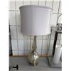 Image 1 : Table lamp