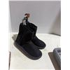 Image 1 : Boots size 2