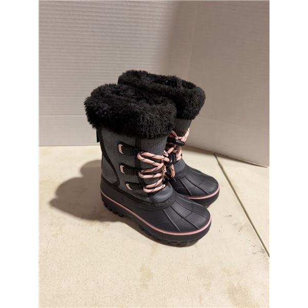 New boots size 12 children's