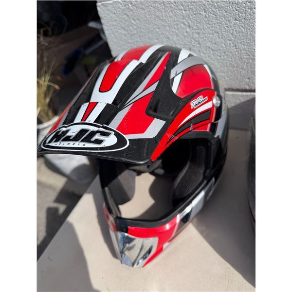 Helmet size  not showing