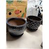 Image 1 : Plant pots