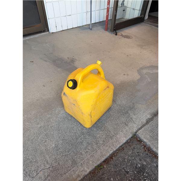 Diesel fluid container