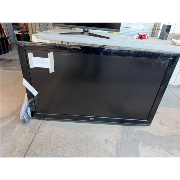 LG 52 inch TV with remote and wires tested works good