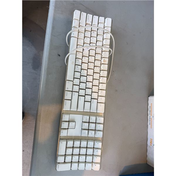Apple keyboard