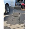 Image 1 : 1 folding chair