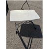 Image 1 : Folding table