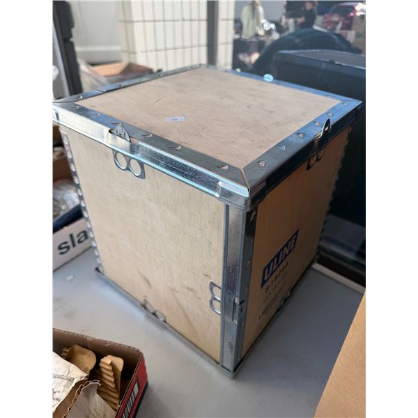 Uline shipping box 12x12x12