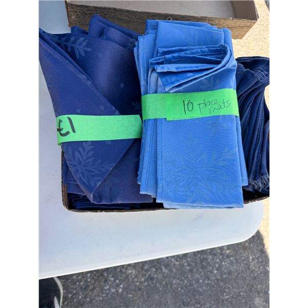 Placemats and napkins