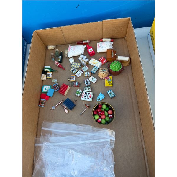 Dollhouse accessories