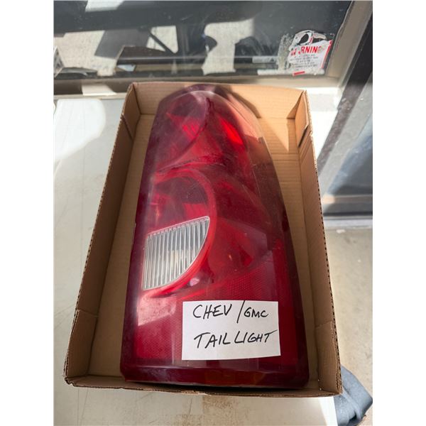 Chevy/GMC tail light