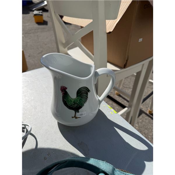 Rooster jug