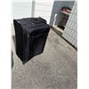 Image 1 : 4 wheeled suitcase
