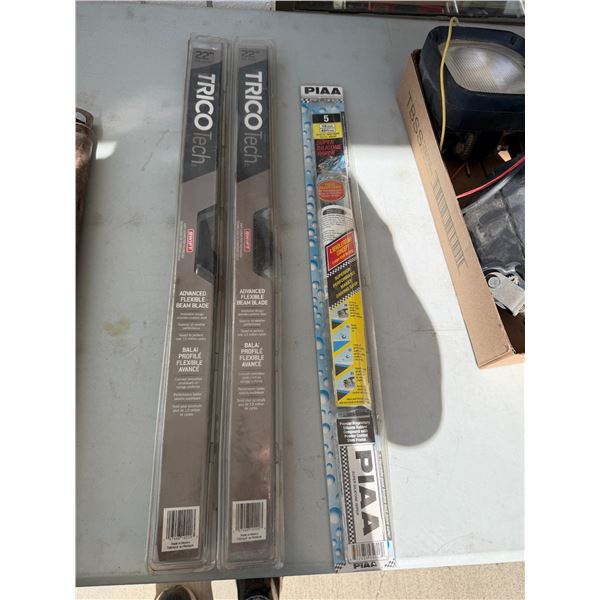 Windshield wipers 22 inch and 16 inch