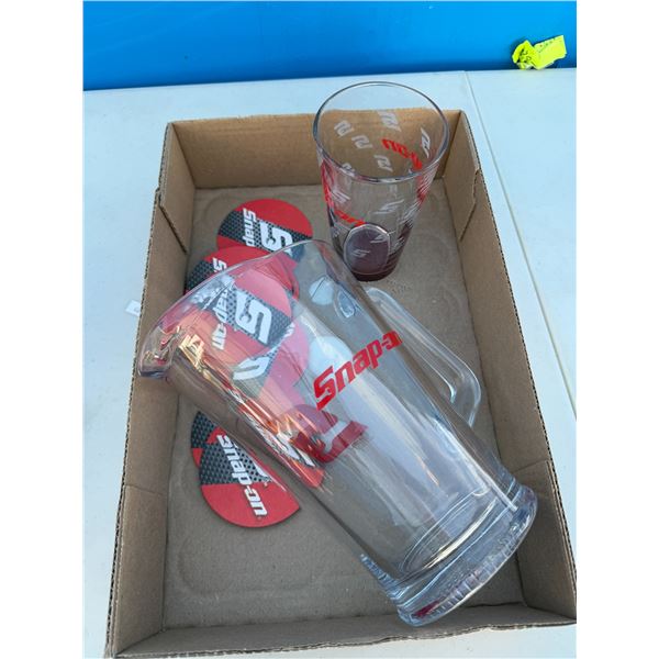 SNAP – ON pitcher, glass and coasters