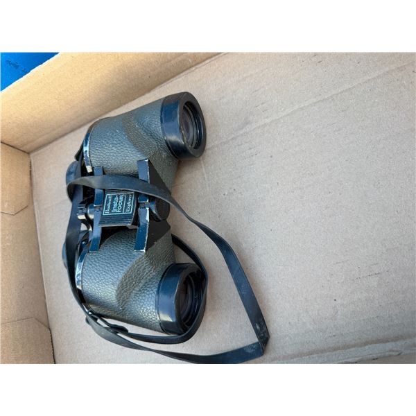 Bushnell Insta focus binoculars explore