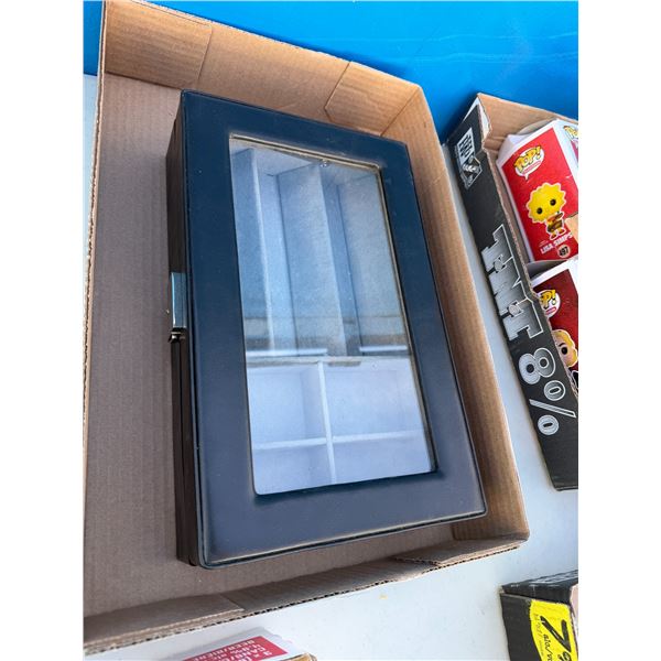 Jewelry box no keys