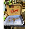 Image 1 : Tin trays
