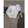 Image 1 : Storage bins with lids