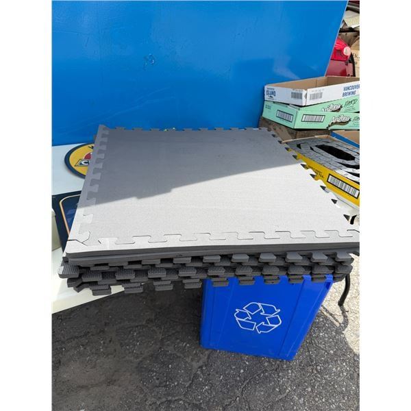 8 foam mats