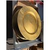Image 1 : Charger platters