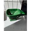 Image 1 : Handheld seed spreader