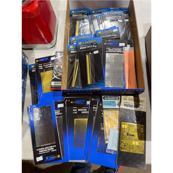 Lion roar, photo edge, detail, detailed sets other items
