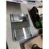 Image 1 : Mirrored tray