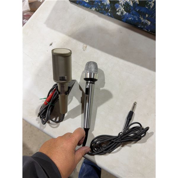 Sony and realistic microphones