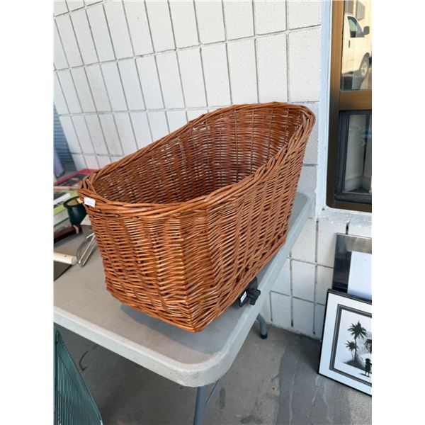 Pet basket for bike