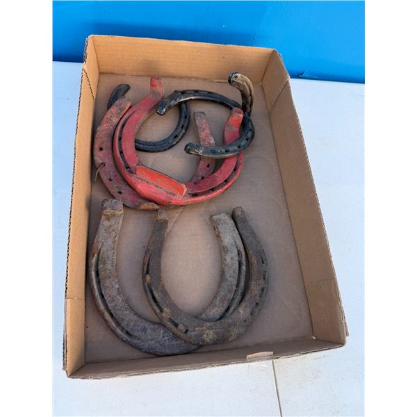 Horse shoes