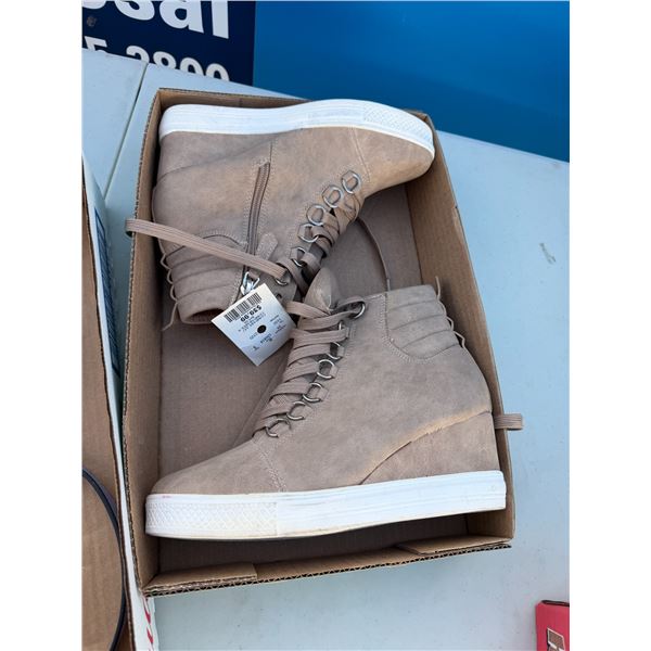 Shoes size 7