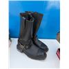 Image 1 : Boots size 11