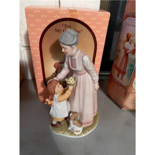 Treasured memories for grandma figurine
