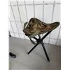Image 1 : Folding stool