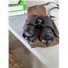 Image 1 : Binoculars