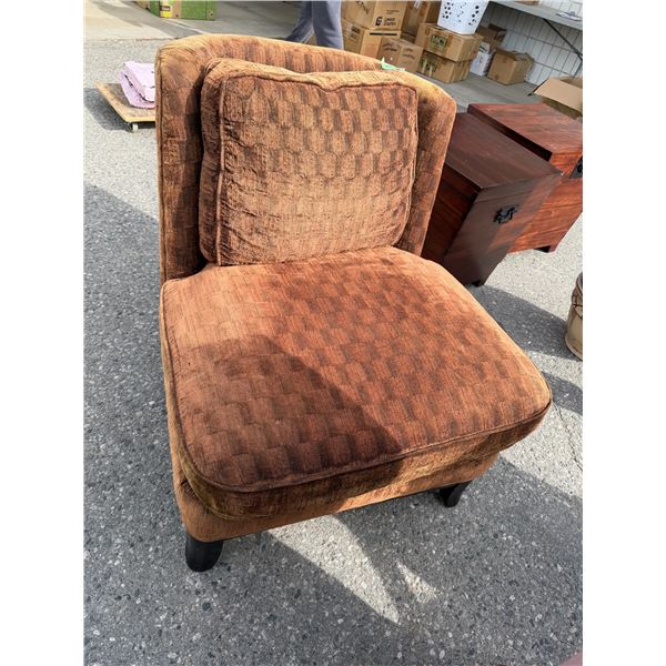 BERNHARDT accent Chair