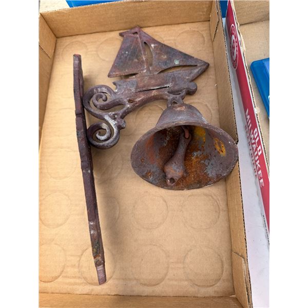 Cast iron Bill