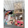 Image 1 : Sewing items