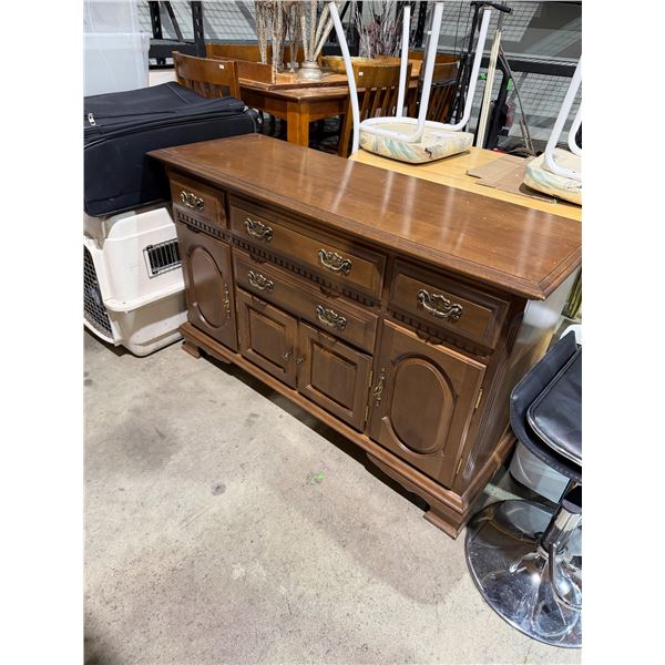 Sideboard