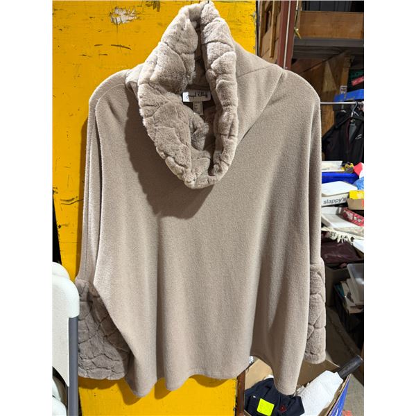 JOSEPH Ribkoff sweater size 12