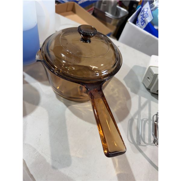 Visions pot with lid