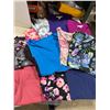 Image 1 : Scrubs size medium, and large