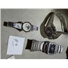 Image 1 : Watch needs batteries
