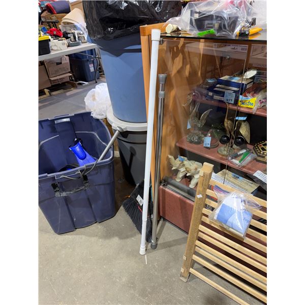 Closet rods