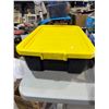 Image 1 : Storage container