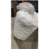 Image 1 : Packing peanuts