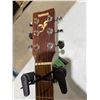 Image 3 : Yamaha guitar