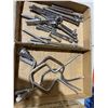 Image 1 : Assorted tools