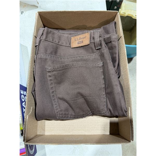 L. L. BEAN pants size 32/30.