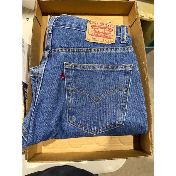 Levi  505 jeans size 32/30